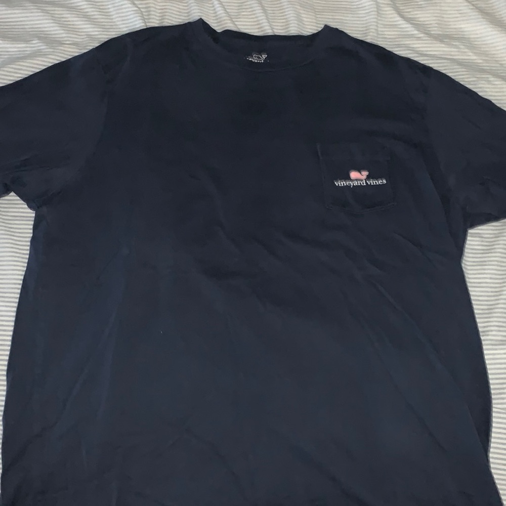 Vineyard Vines Men’s long sleeve navy t shirt with whale Xl